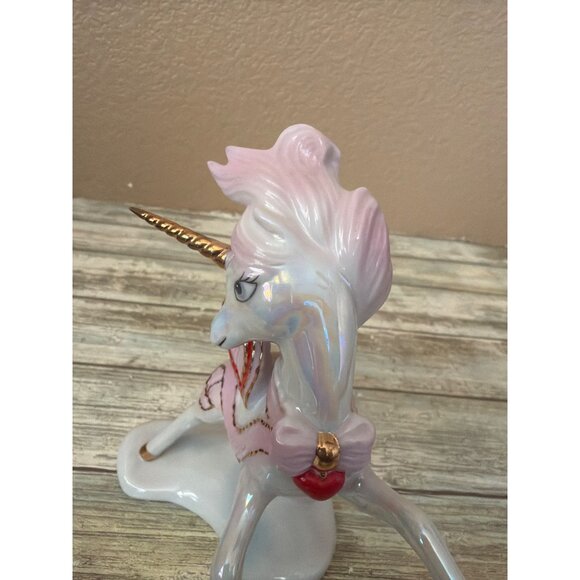 Franklin Mint Treasury of Unicorns -Love Series "Where Loving Hearts Meet" 1990s - Picture 11 of 14